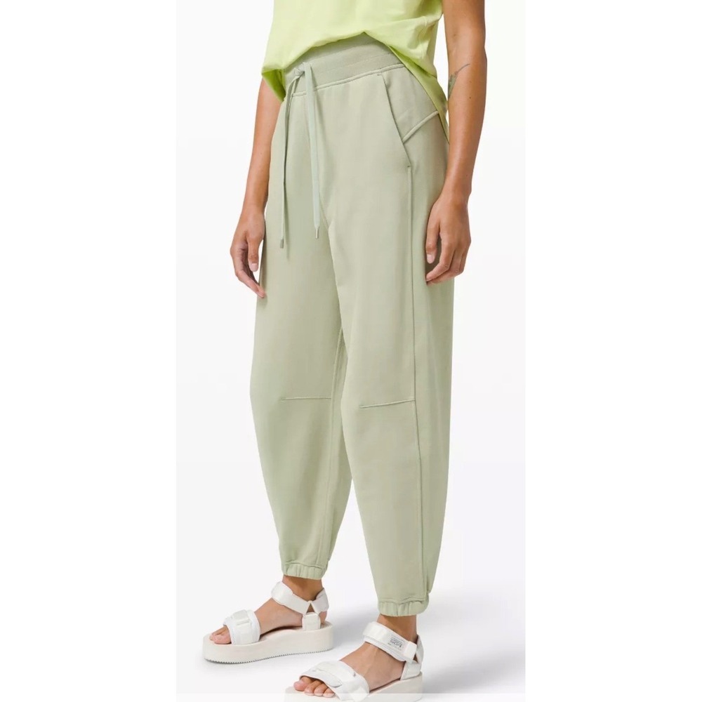 Lululemon Sz 4 Relaxed Fit High-Rise French Terry Jogger Sage Green FLAW